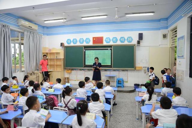 钰字取名的寓意和含义小学生因名字“简单”出名，连名带姓只3笔，老师幸好有弯钩